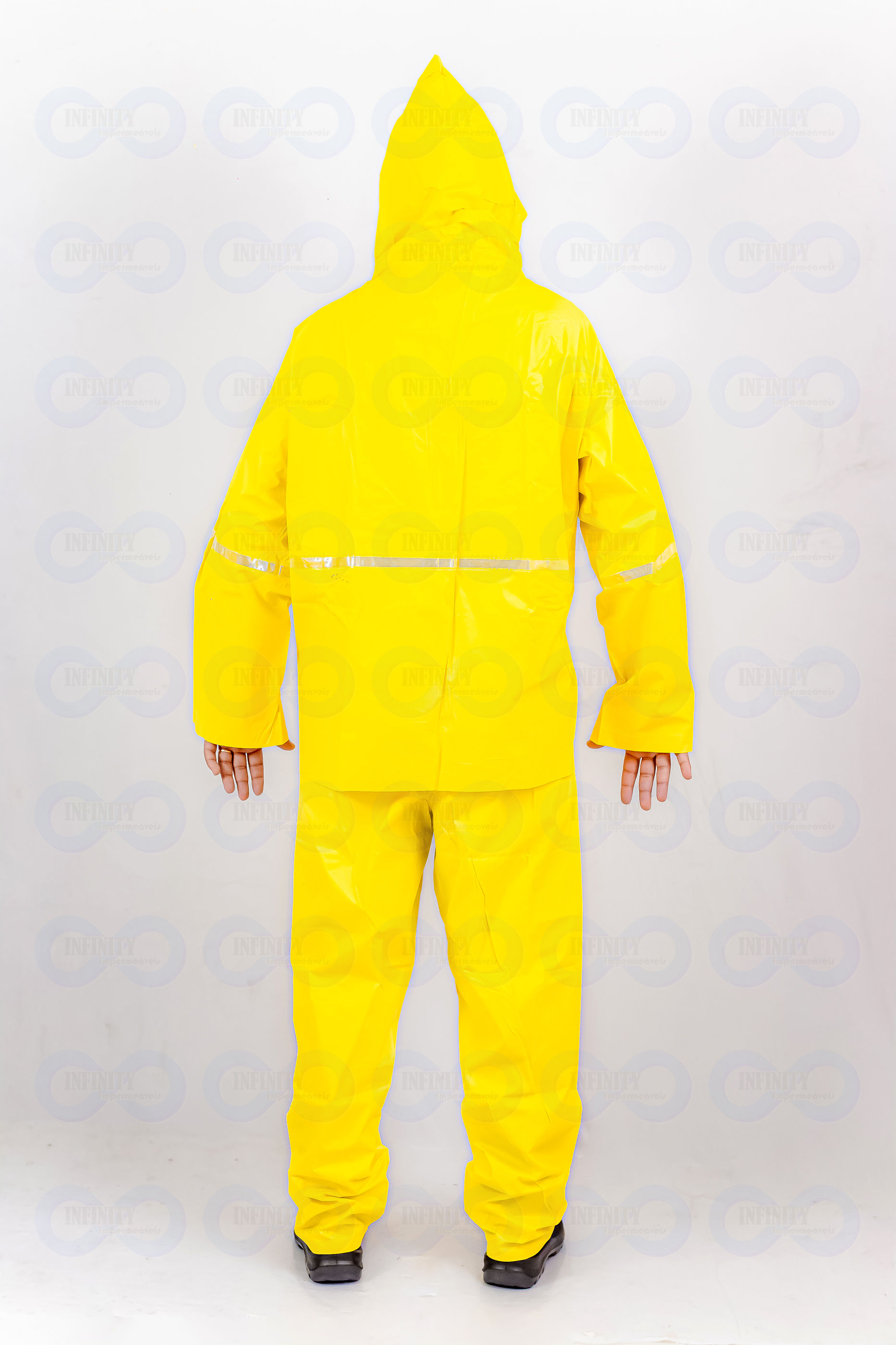 conjunto top com refletivo infinity costa.jpg